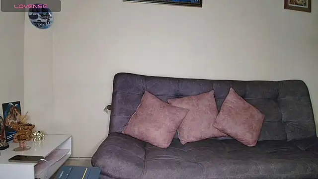  saray m online show from April 23, 2026, 2:51 am