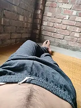 Bengali Hunk025 online show from July 9, 2026, 8:48 am