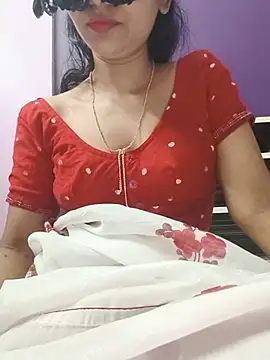 Snapshot of Night_Queen24 chatting on July 22, 2026, 2:52 pm Night Queen24 online show from July 22, 2026, 2:52 pm