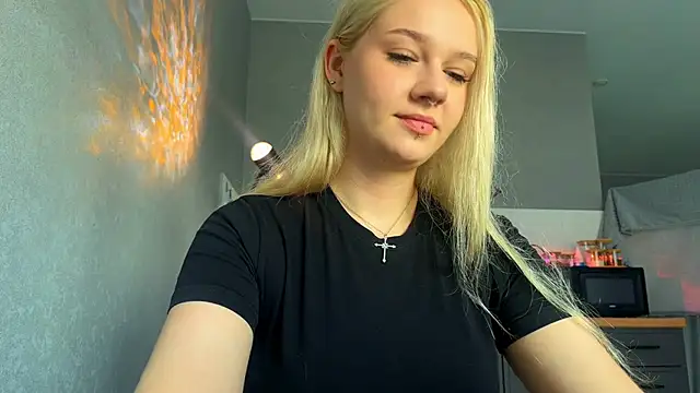 Snapshot of MichelleMargiela chatting on August 2, 2026, 2:54 am MichelleMargiela online show from August 2, 2026, 2:54 am