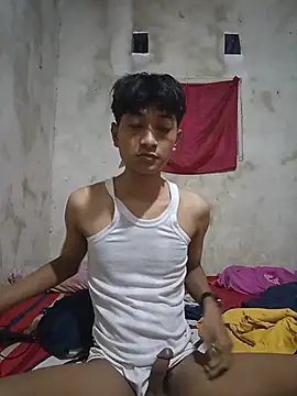 Snapshot of natawin chatting on June 22, 2026, 2:14 pm natawin online show from June 22, 2026, 2:14 pm