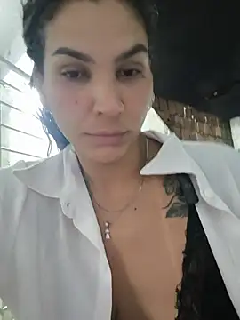 casalfogoegasolina online show from July 5, 2026, 4:30 am