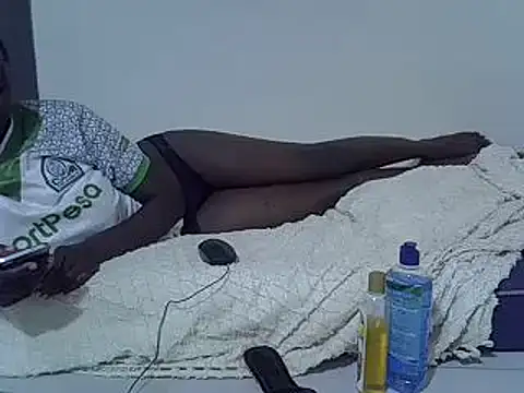 Snapshot of milky_gal_ebony chatting on June 29, 2026, 10:42 pm milky gal ebony online show from June 29, 2026, 10:42 pm