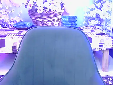 Snapshot of Yours-Zoya chatting on August 10, 2026, 4:41 am Yours-Zoya online show from August 10, 2026, 4:41 am