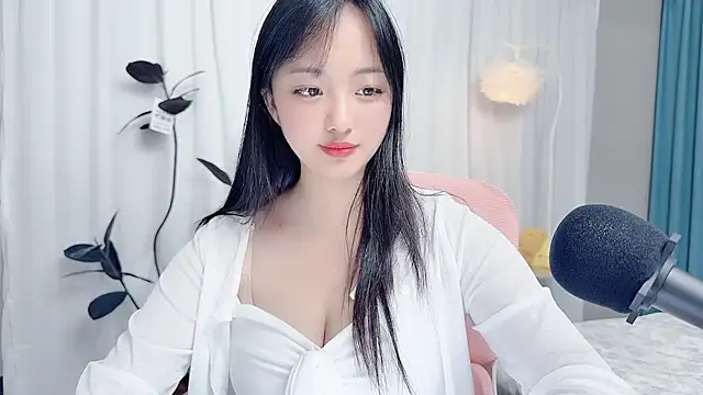 Snapshot of Winnie666999 chatting on July 23, 2026, 3:08 pm Winnie666999 online show from July 23, 2026, 3:08 pm