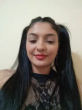 Snapshot of Ambra-Long chatting on July 3, 2026, 7:42 pm Ambra-Long online show from July 3, 2026, 7:42 pm