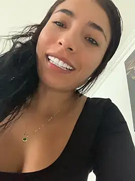 VIOLETA-1122 online show from June 23, 2026, 1:09 pm