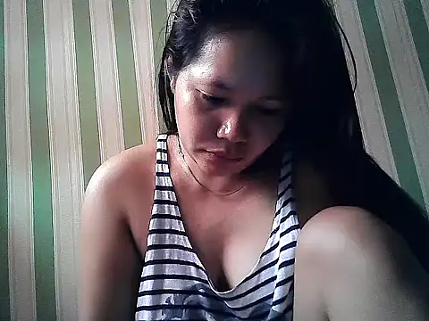 Snapshot of steffani_love chatting on July 10, 2026, 10:43 pm steffani love online show from July 10, 2026, 10:43 pm