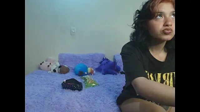 Snapshot of Sara_lve1 chatting on June 23, 2026, 3:48 am Sara lve1 online show from June 23, 2026, 3:48 am
