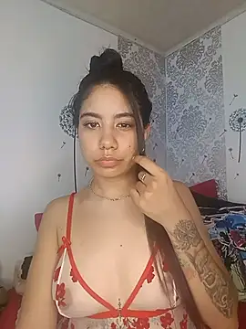 AylinLove  online show from June 30, 2026, 1:27 am