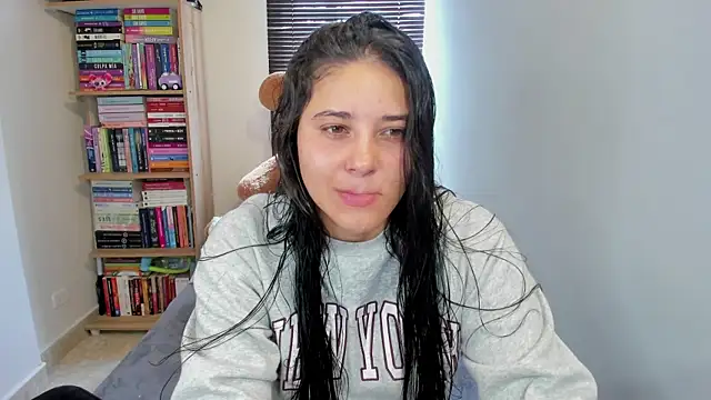 Snapshot of foxwen chatting on July 18, 2026, 3:09 pm foxwen online show from July 18, 2026, 3:09 pm