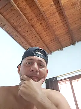 Snapshot of latin_boyxxx1 chatting on August 6, 2026, 4:02 pm latin boyxxx1 online show from August 6, 2026, 4:02 pm