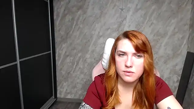 Snapshot of Reginasmilee chatting on March 1, 2026, 2:17 pm Reginasmilee online show from March 1, 2026, 2:17 pm