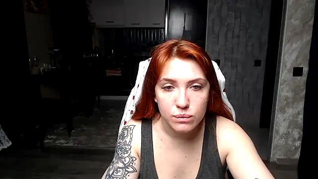 Reginasmilee online show from March 24, 2026, 4:18 pm