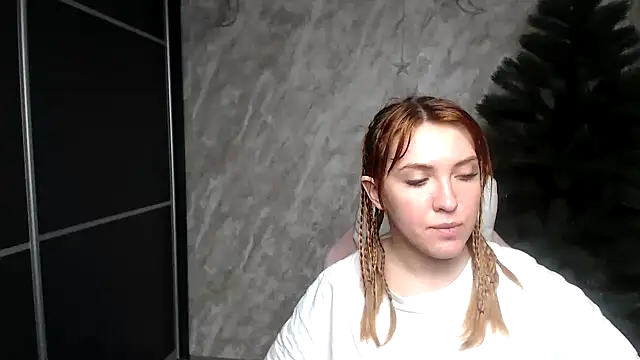 Snapshot of Reginasmilee chatting on January 10, 2026, 12:55 pm Reginasmilee online show from January 10, 2026, 12:55 pm