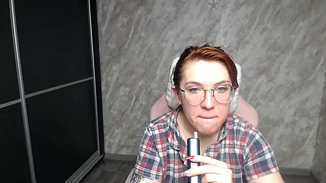 Snapshot of Reginasmilee chatting on January 13, 2026, 1:09 am Reginasmilee online show from January 13, 2026, 1:09 am