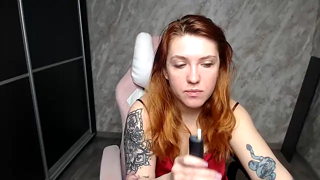 Snapshot of Reginasmilee chatting on February 28, 2026, 4:45 am Reginasmilee online show from February 28, 2026, 4:45 am