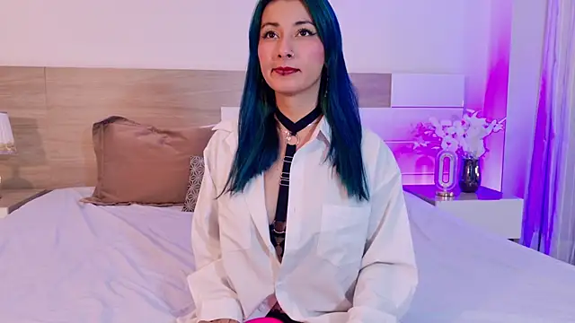 KatherinBraga online show from June 25, 2026, 4:43 am
