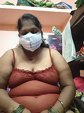 yalini1431 online show from June 29, 2026, 7:24 pm