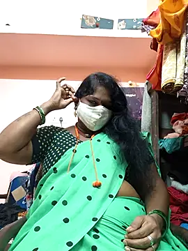 yalini1431 online show from July 26, 2026, 8:38 pm
