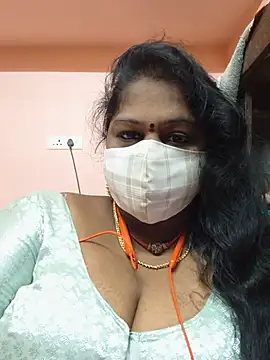 yalini1431 online show from July 17, 2026, 9:01 pm