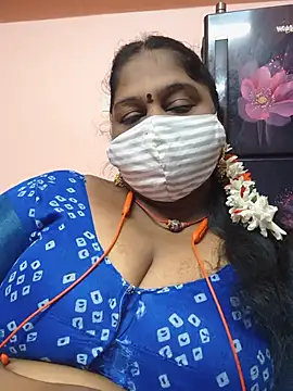 yalini1431 online show from August 5, 2026, 8:25 pm