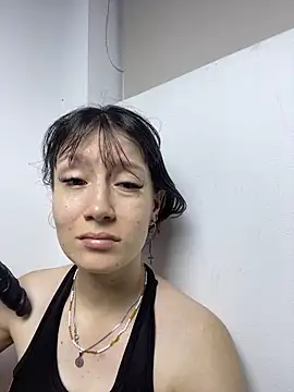 Snapshot of im_lizzy17 chatting on June 30, 2026, 4:34 am im lizzy17 online show from June 30, 2026, 4:34 am