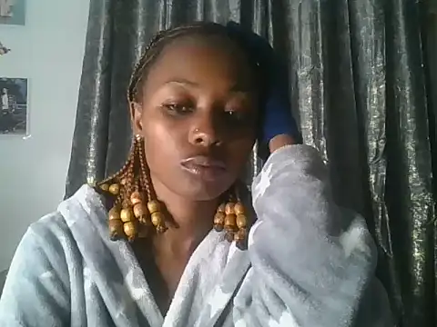Prettyquueen online show from June 27, 2026, 11:44 pm