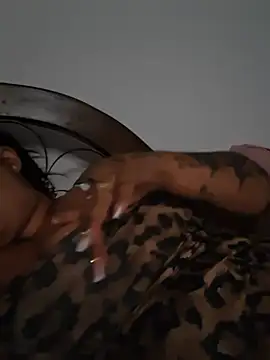 Valentina Tilly online show from August 6, 2026, 2:28 am