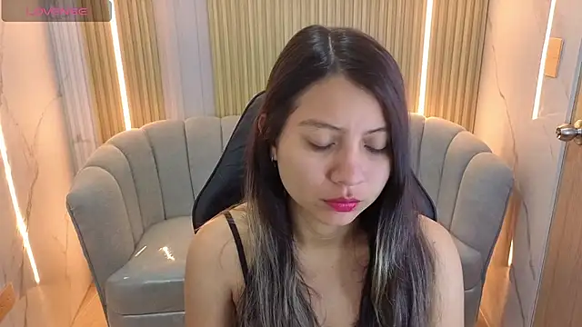 sophie rose cn online show from July 14, 2026, 1:50 pm
