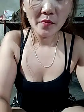 Emma-18h online show from July 16, 2026, 12:35 pm