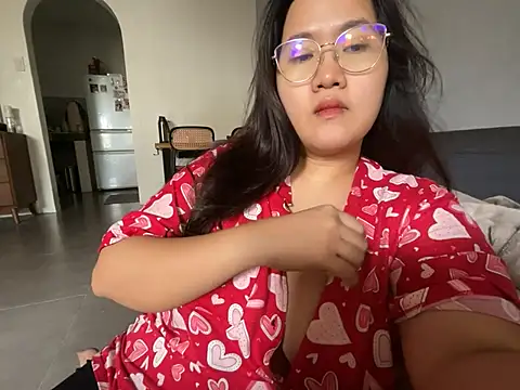Snapshot of IamYumi0130 chatting on July 24, 2026, 3:24 am IamYumi0130 online show from July 24, 2026, 3:24 am