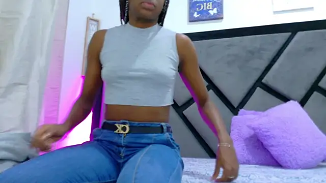 DarkDuchess online show from June 25, 2026, 11:48 am