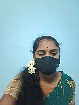 Snapshot of Megavarthinii chatting on July 13, 2026, 4:50 pm Megavarthinii online show from July 13, 2026, 4:50 pm