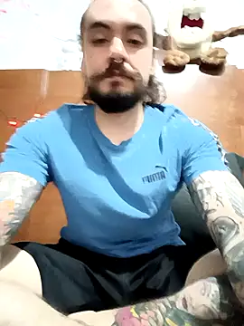 Snapshot of Redrum_ chatting on June 24, 2026, 11:24 pm Redrum online show from June 24, 2026, 11:24 pm