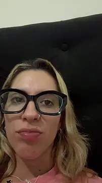 Snapshot of daisy_sweetx chatting on June 24, 2026, 11:24 pm daisy sweetx online show from June 24, 2026, 11:24 pm
