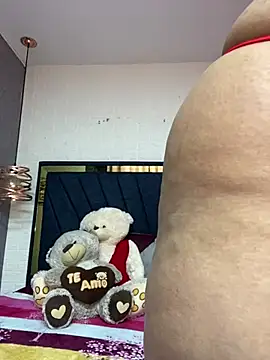 Ayla Noir online show from August 8, 2026, 12:39 am