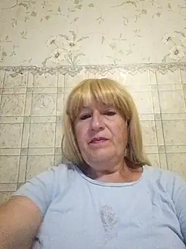 EmmaSwan555 online show from July 9, 2026, 5:34 pm