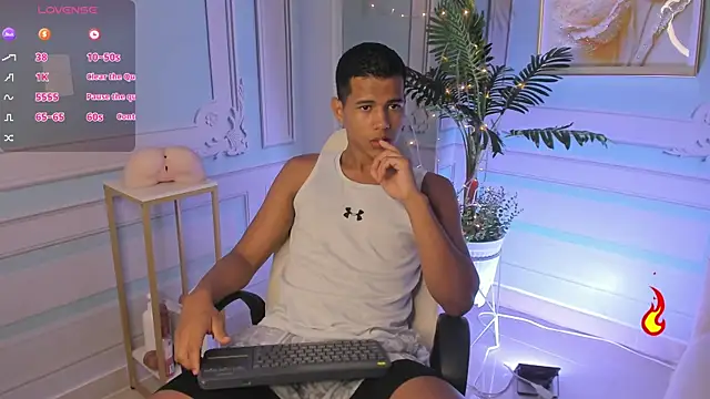 Noah sexhotty online show from June 25, 2026, 2:31 am
