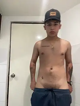 latinboy 21A online show from June 30, 2026, 12:43 am