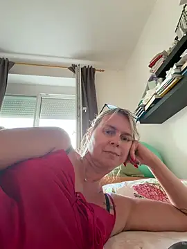 -Fifinka- online show from June 30, 2026, 5:13 pm