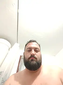 Horneymonster222 online show from July 5, 2026, 1:54 am