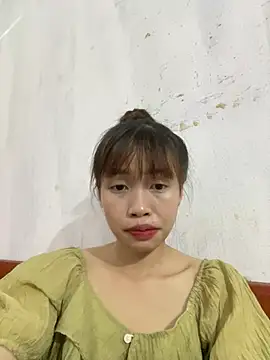 Snapshot of Nhii_Cum chatting on June 29, 2026, 5:58 am Nhii Cum online show from June 29, 2026, 5:58 am
