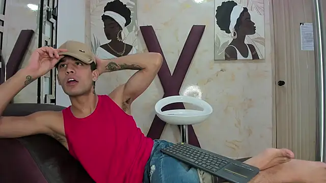 Snapshot of SUCKING_LOVER1 chatting on June 29, 2026, 10:15 am SUCKING LOVER1 online show from June 29, 2026, 10:15 am