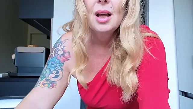 TammyJeann online show from May 13, 2026, 4:30 am