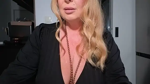 TammyJeann online show from November 29, 2025, 5:46 pm