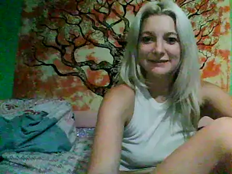 parislayd online show from June 30, 2026, 6:57 am