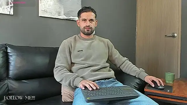Snapshot of Daveevilboy chatting on July 3, 2026, 1:17 pm Daveevilboy online show from July 3, 2026, 1:17 pm