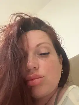 Snapshot of BustyBunny40 chatting on July 1, 2026, 12:38 pm BustyBunny40 online show from July 1, 2026, 12:38 pm