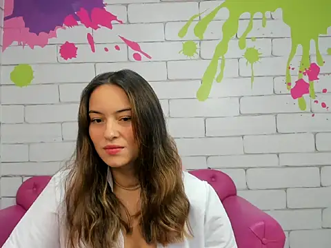 Snapshot of MariannRoxy chatting on July 6, 2026, 12:23 pm MariannRoxy online show from July 6, 2026, 12:23 pm